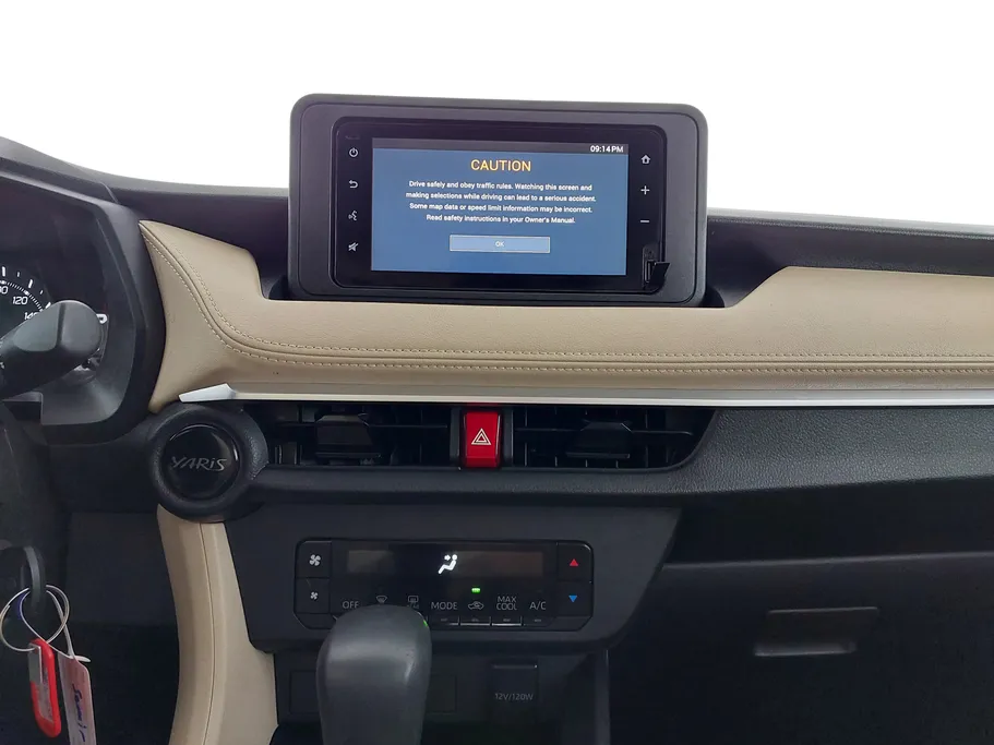 2023 Toyota Yaris  Y 