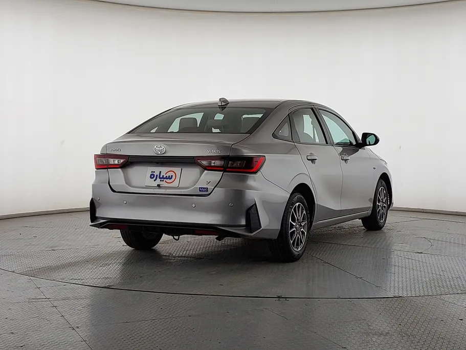 2023 Toyota Yaris  Y 