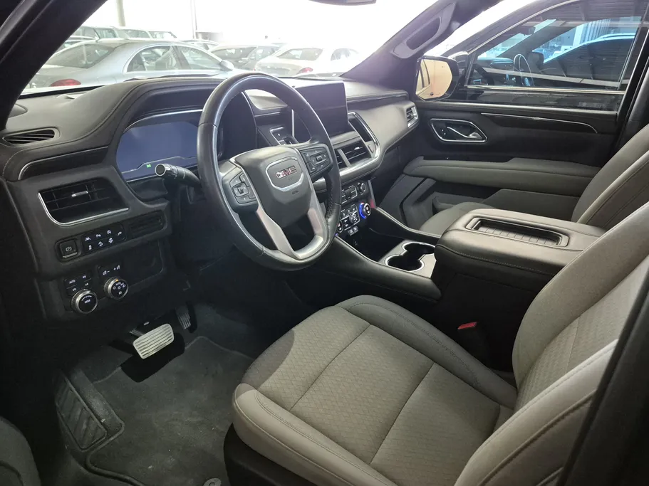 2022 GMC Yukon SLE 
