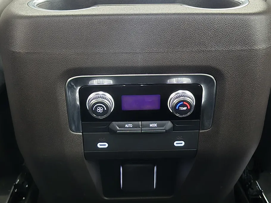 2022 GMC Yukon SLE 