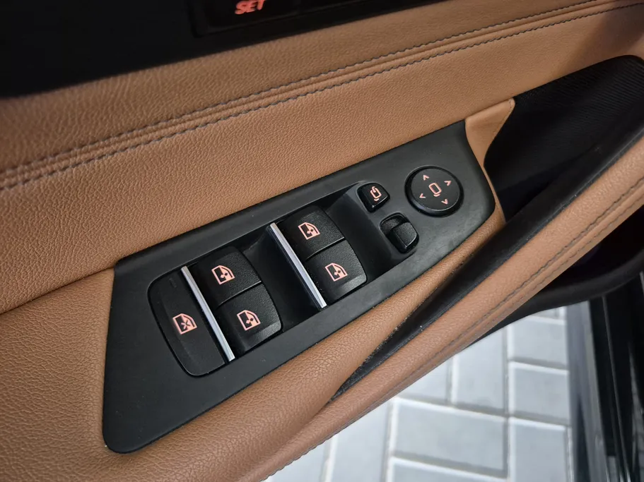2022 BMW 5 Series 520i 