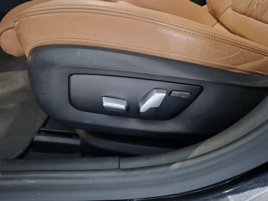2022 BMW 5 Series 520i 