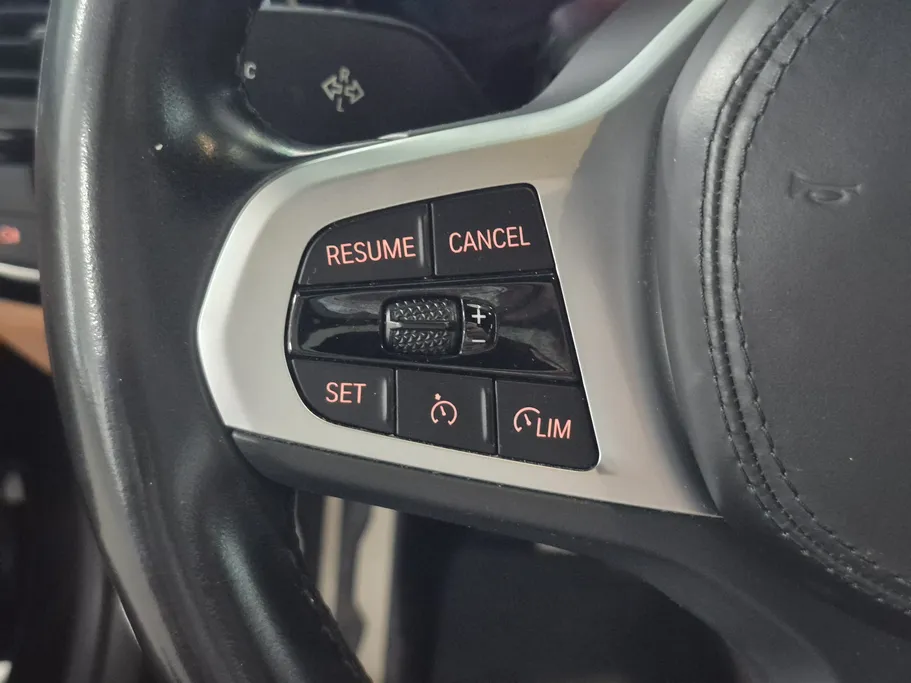2022 BMW 5 Series 520i 