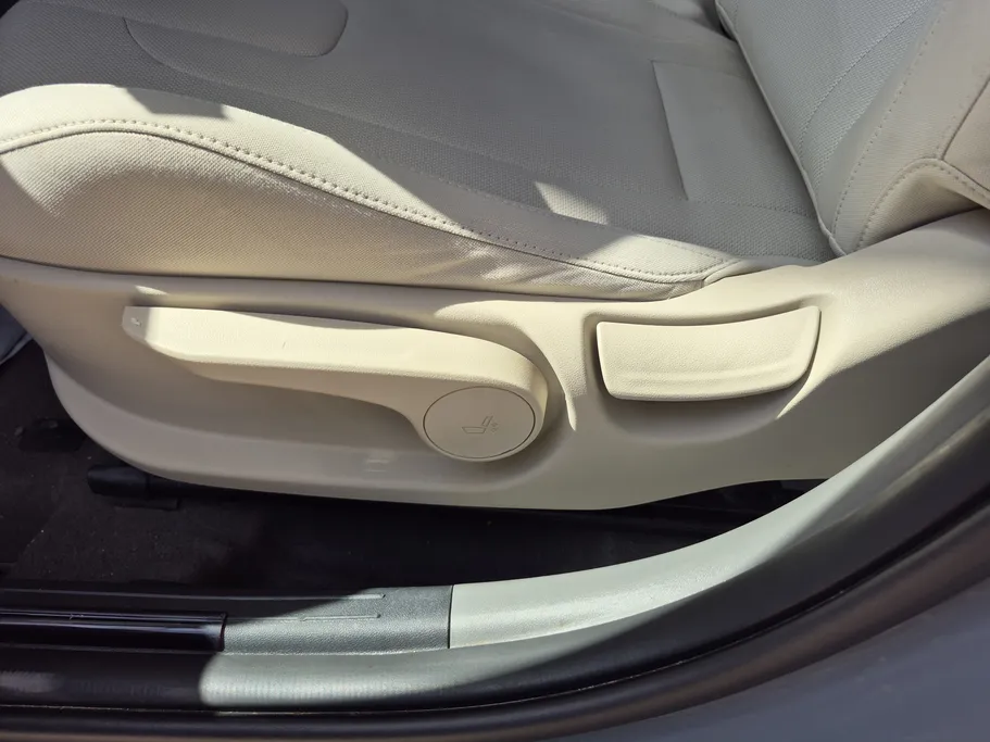 2022 Hyundai Elantra Smart 