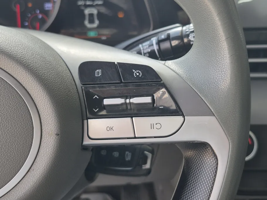 2022 Hyundai Elantra Smart 