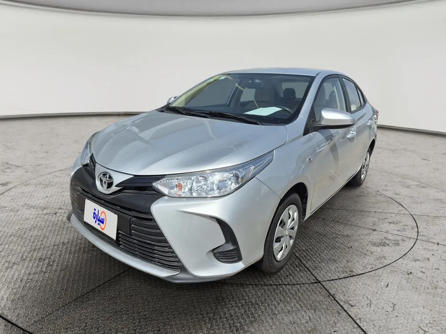 2022 Toyota Yaris  Y 