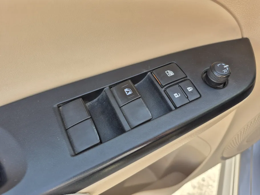 2022 Toyota Yaris  Y 