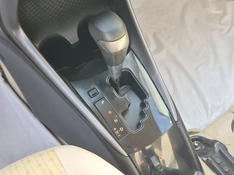 2022 Toyota Yaris  Y 