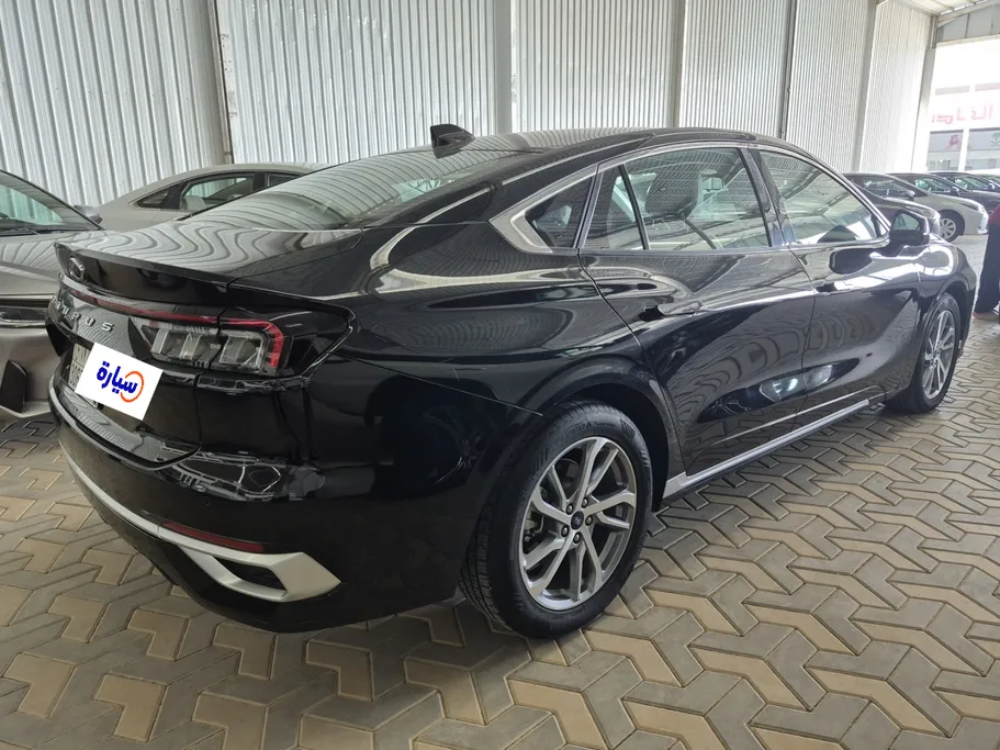 2024 Ford Taurus Trend 