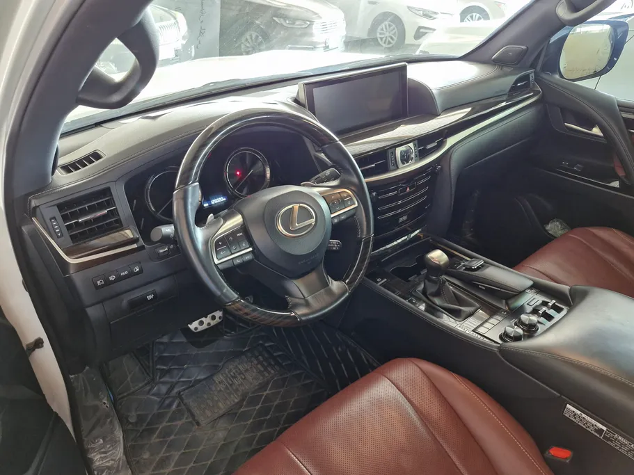 لكزس LX 570 S 2019 