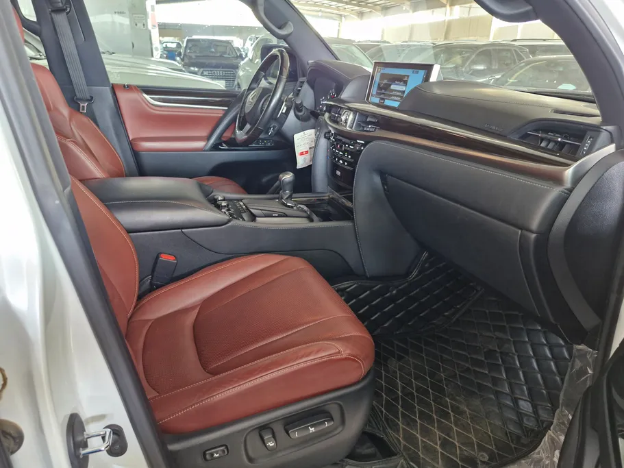 لكزس LX 570 S 2019 