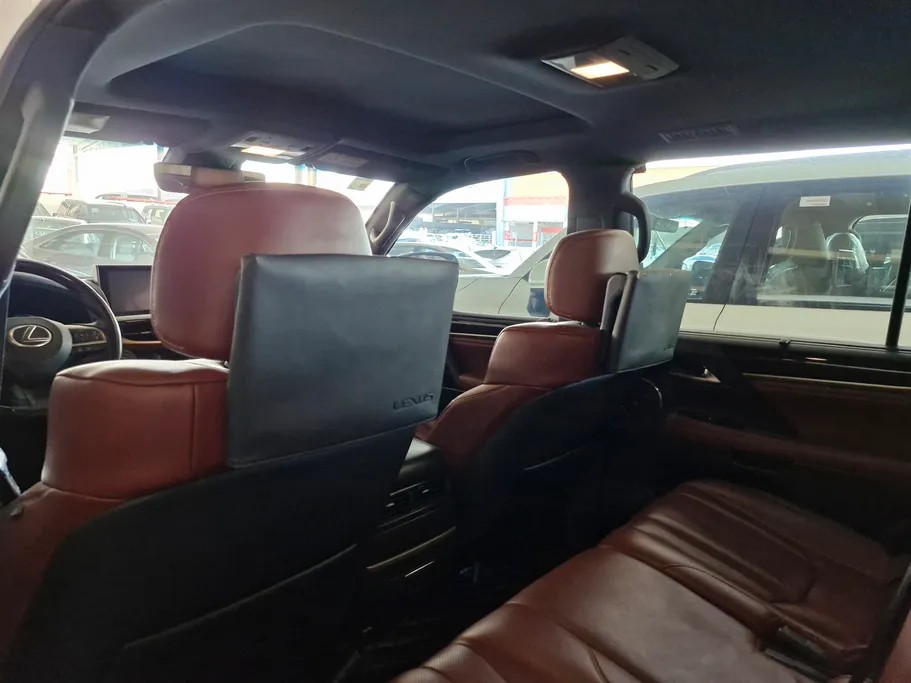 لكزس LX 570 S 2019 