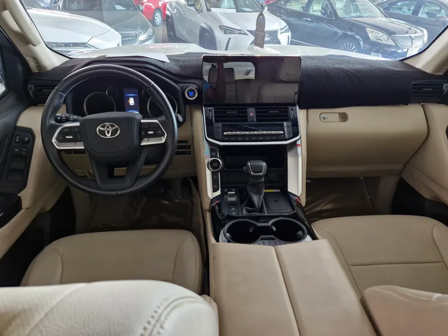 تويوتا لاندكروزر GXR3 2022 
