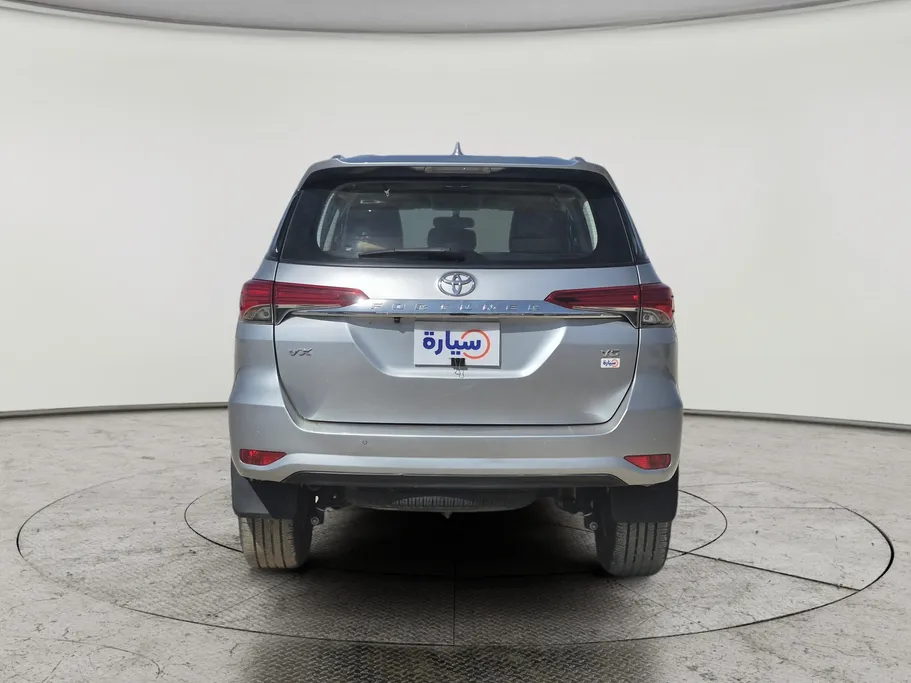 2023 Toyota Fortuner VX 