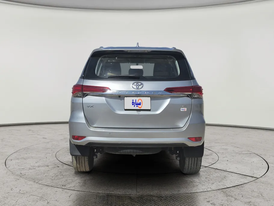2023 Toyota Fortuner VX