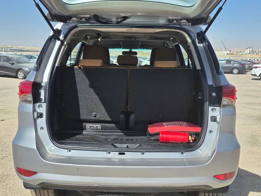 2023 Toyota Fortuner VX 