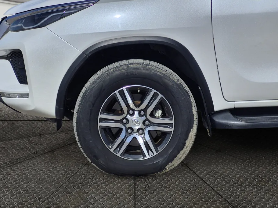 2023 Toyota Fortuner VX 