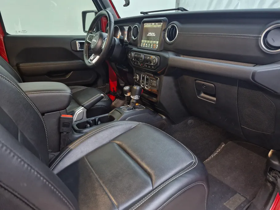 2022 Jeep Wrangler صحارى 