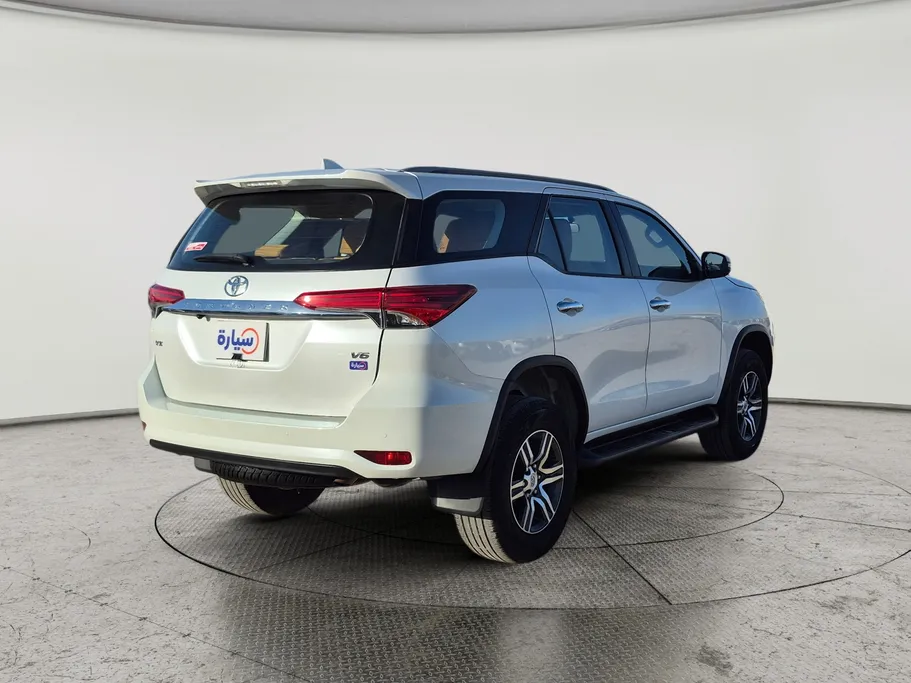 2023 Toyota Fortuner VX 