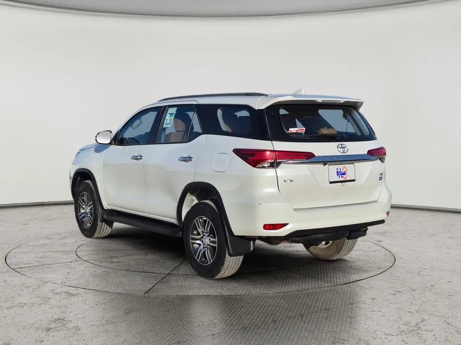 2023 Toyota Fortuner VX