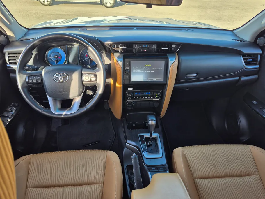 2023 Toyota Fortuner VX 