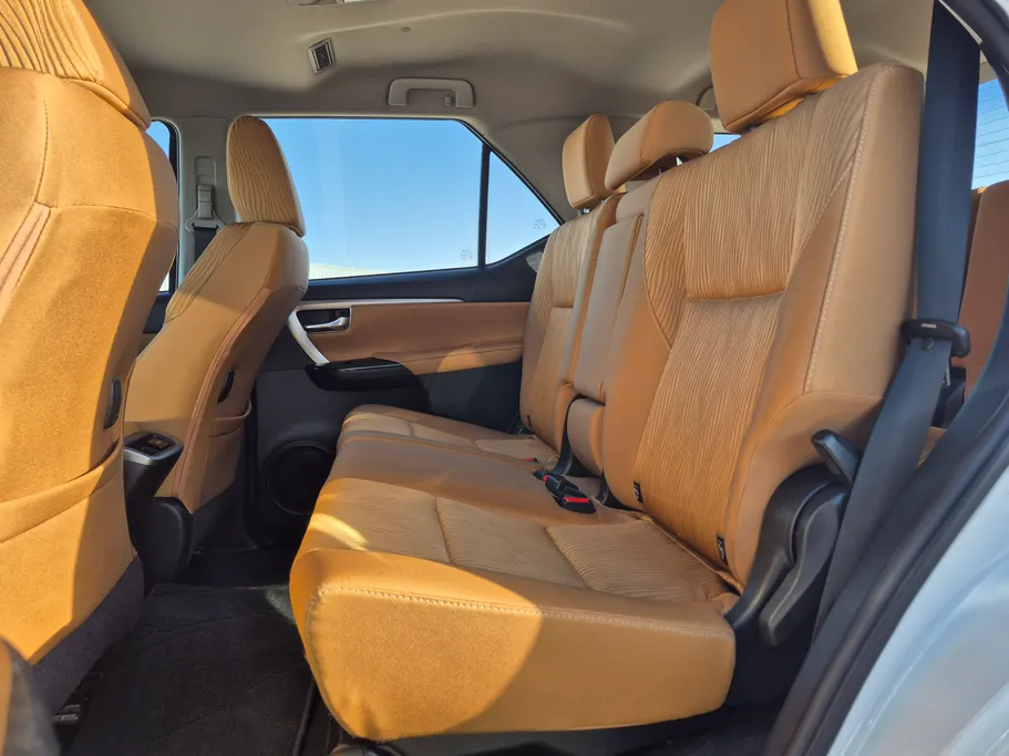 2023 Toyota Fortuner VX 
