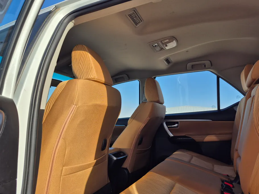 2023 Toyota Fortuner VX 