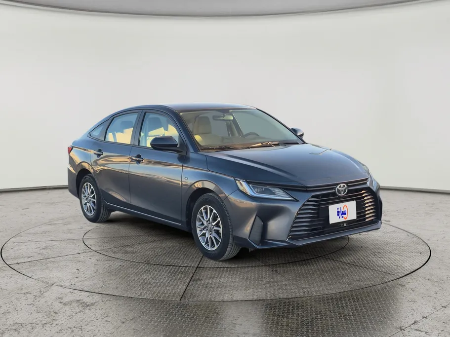 2023 Toyota Yaris  Y 