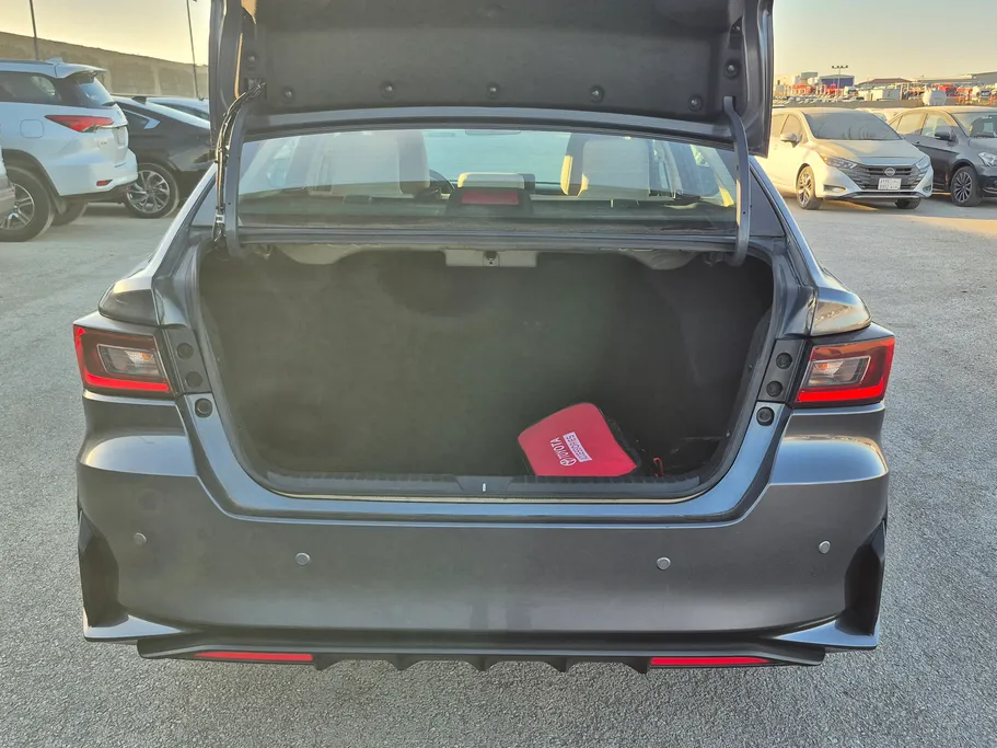 2023 Toyota Yaris  Y 