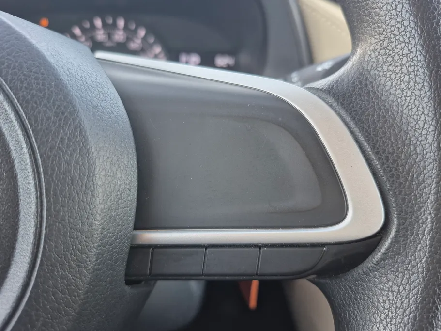 2023 Toyota Yaris  Y 