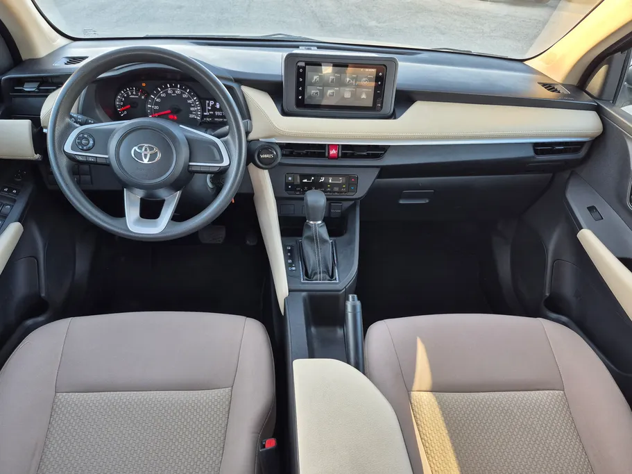 2023 Toyota Yaris  Y 