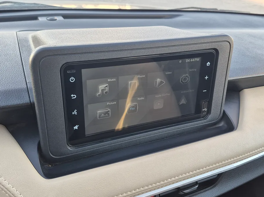 2023 Toyota Yaris  Y 