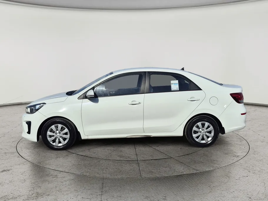 2022 Kia Pegas LX 