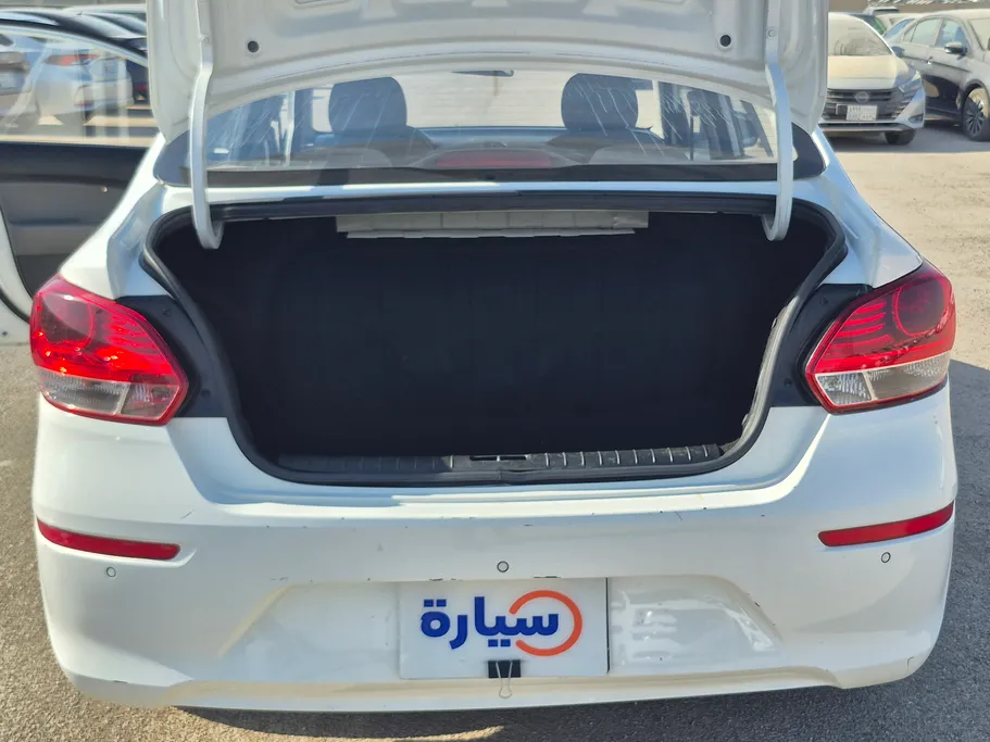 2022 Kia Pegas LX 