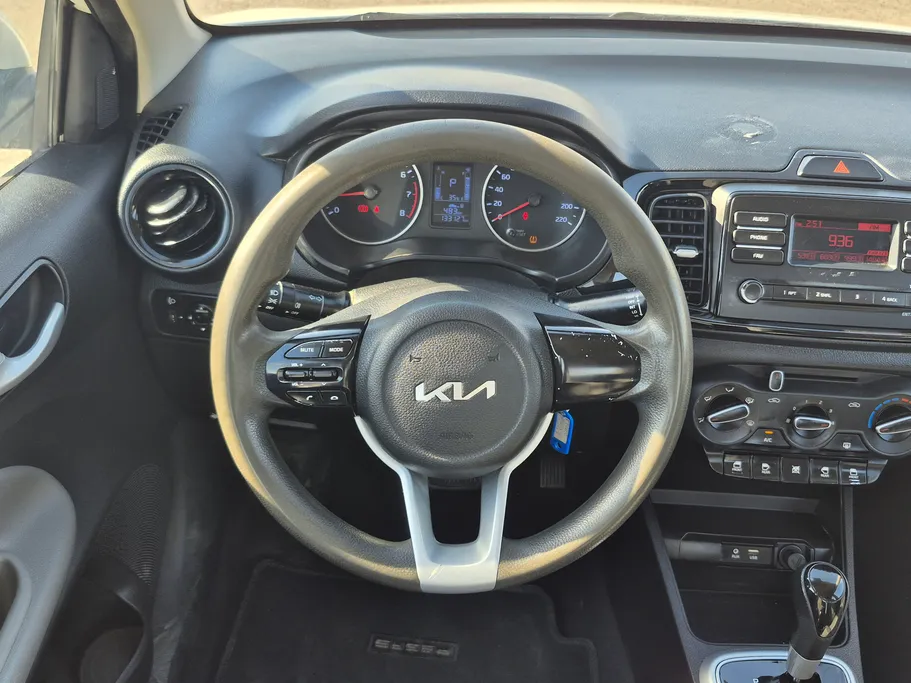 2022 Kia Pegas LX 