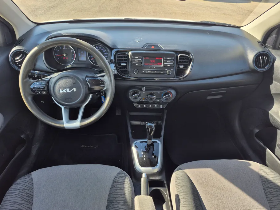 2022 Kia Pegas LX 