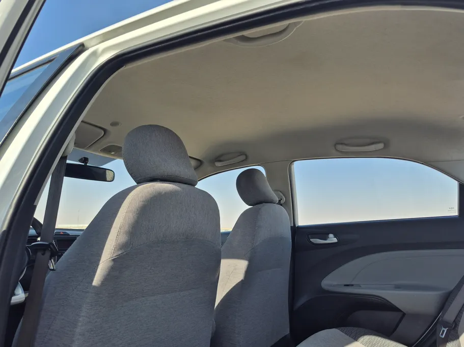 2022 Kia Pegas LX 
