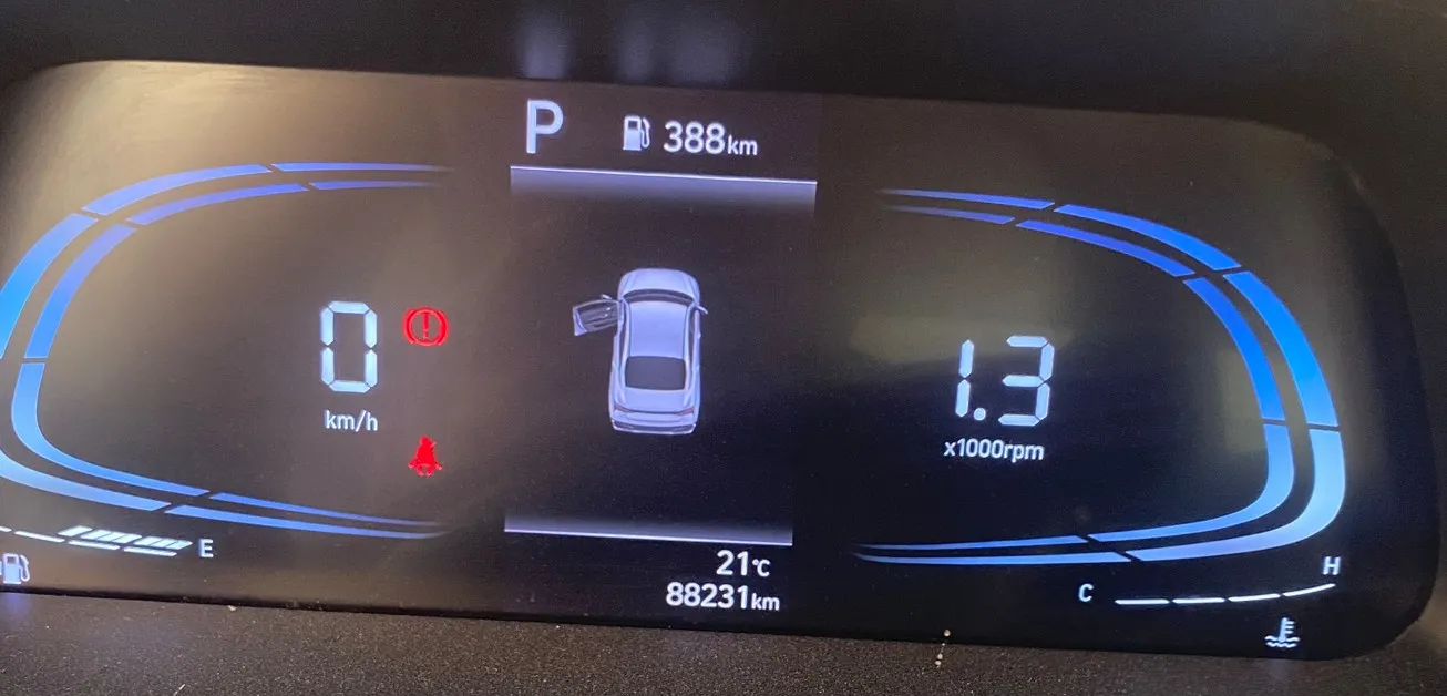 2024 Hyundai Elantra Smart 