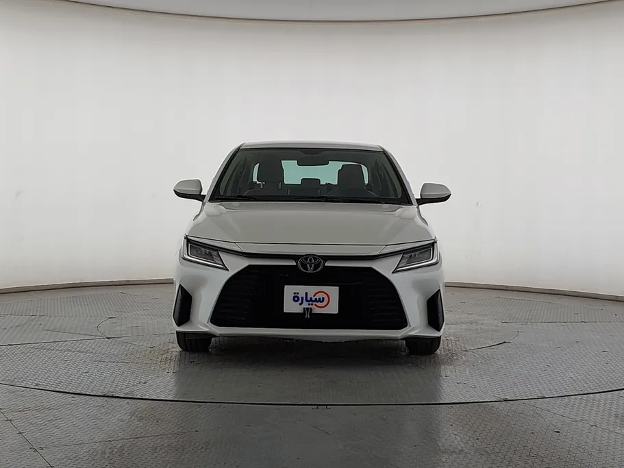 2023 Toyota Yaris  Y 