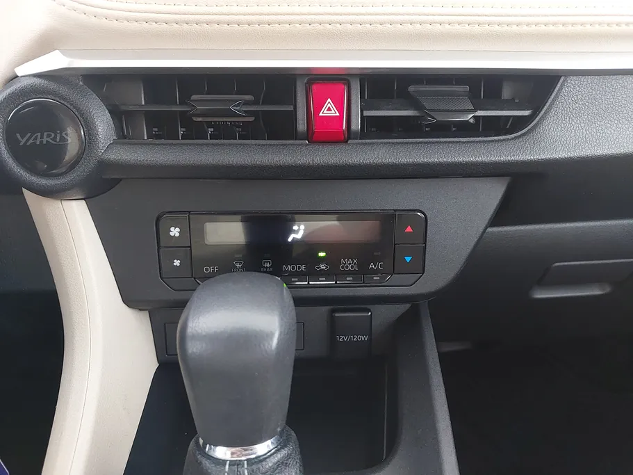2023 Toyota Yaris  Y 