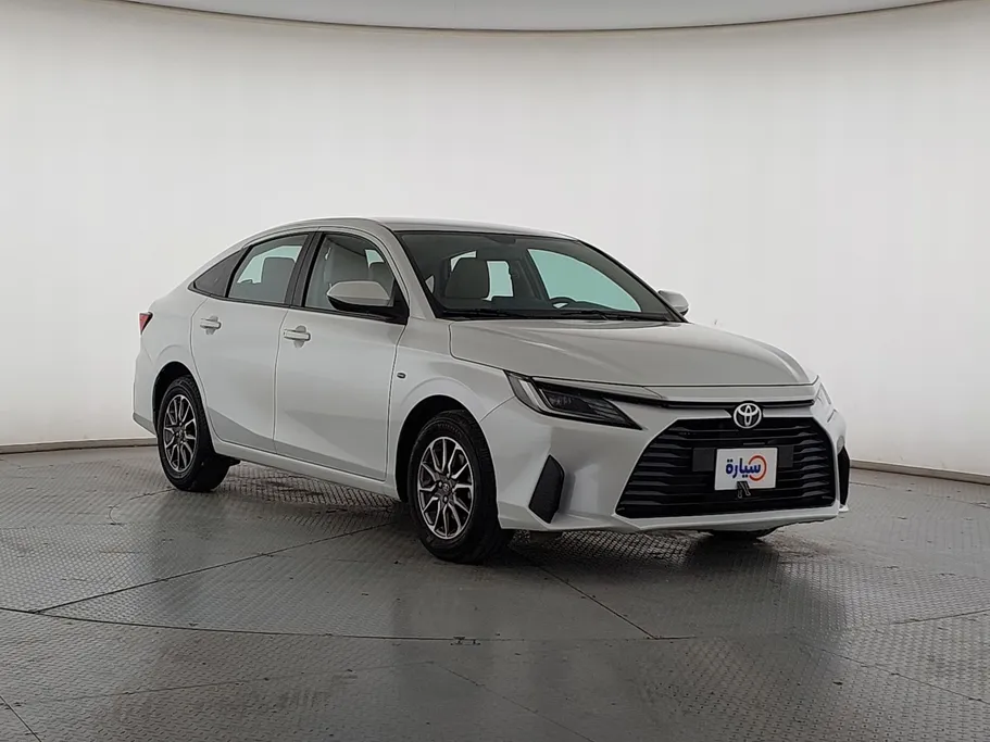 2023 Toyota Yaris  Y 