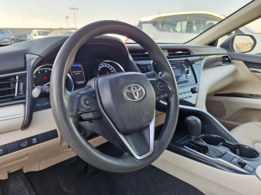 2020 Toyota Camry  LE 