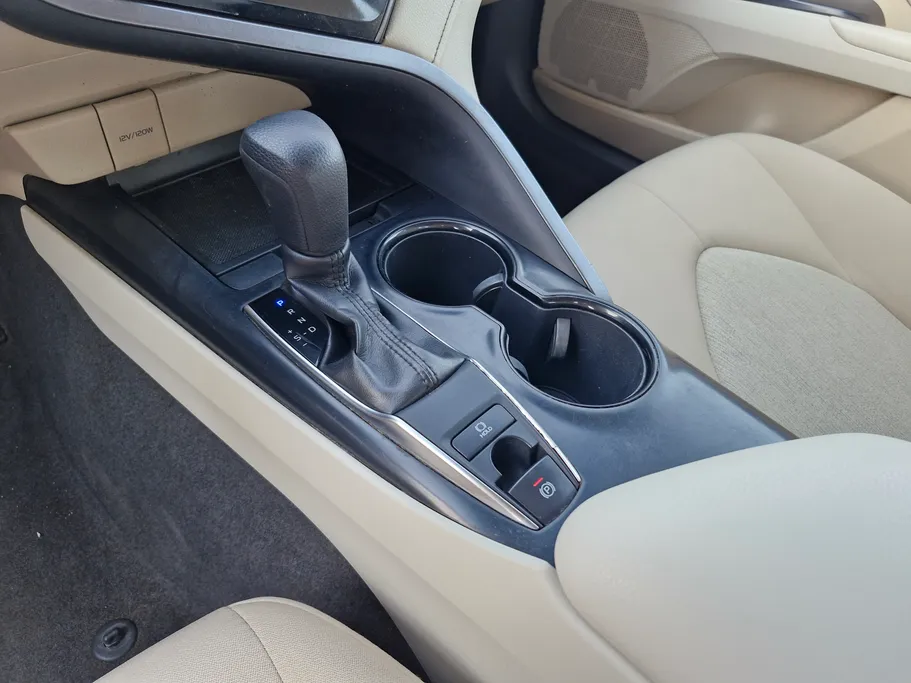 2020 Toyota Camry  LE 