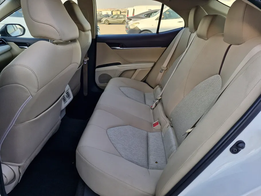 2020 Toyota Camry  LE 