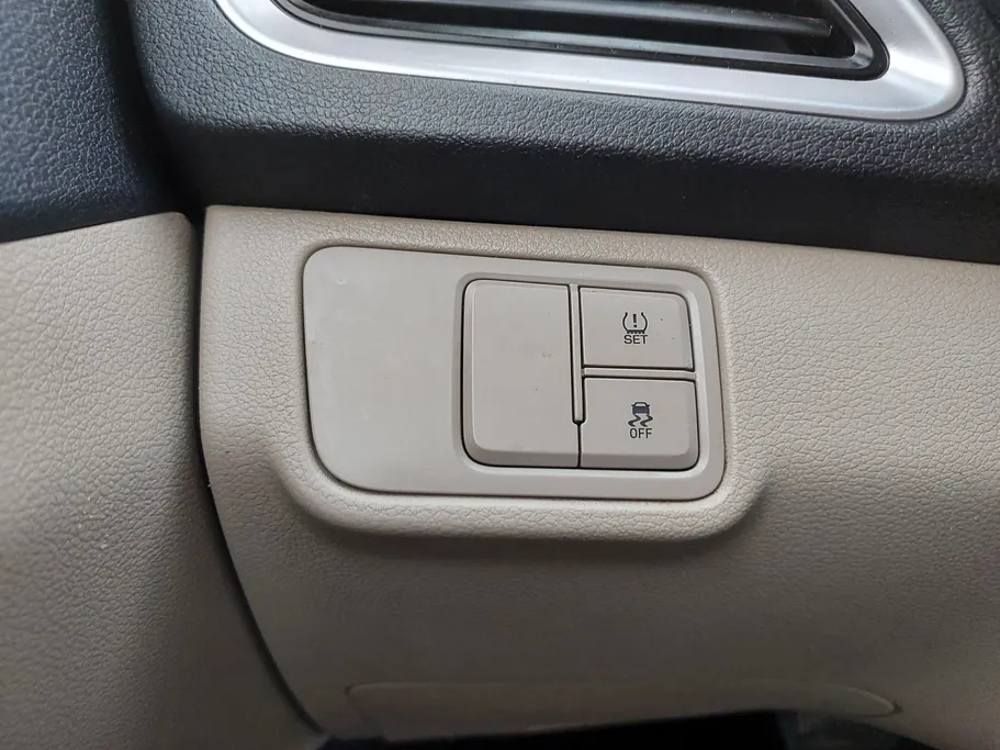 2023 Hyundai Accent Smart 