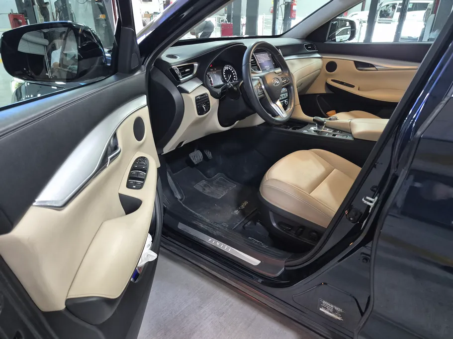 2021 Infiniti QX50 Luxe Style 