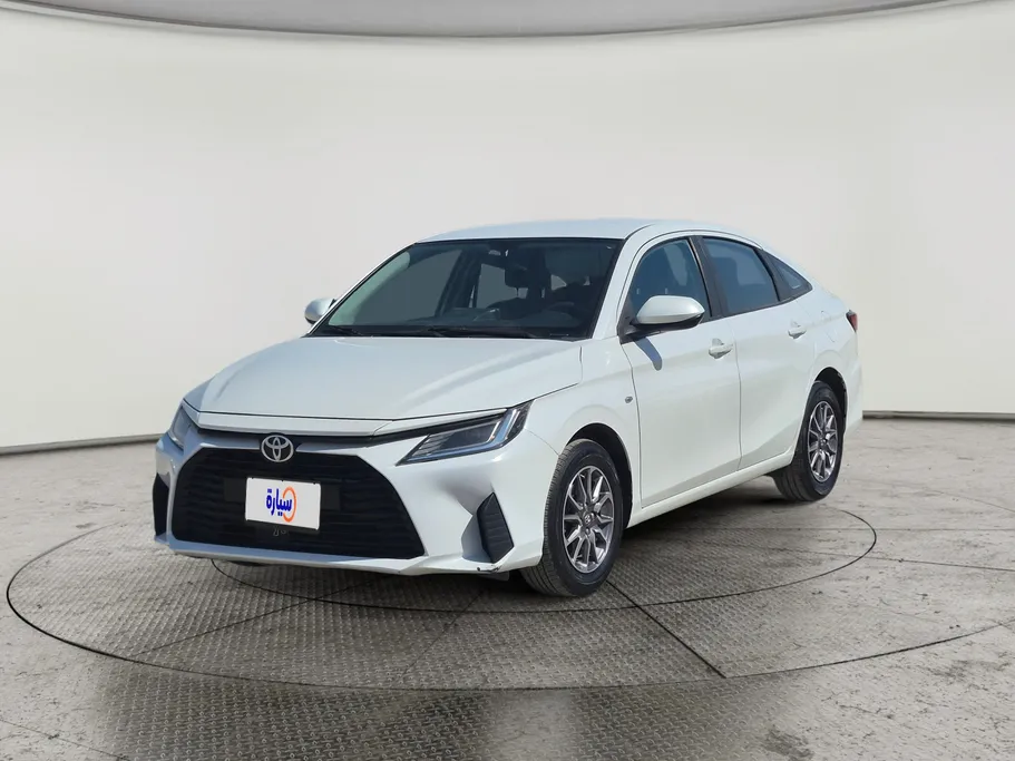 2023 Toyota Yaris  Y 