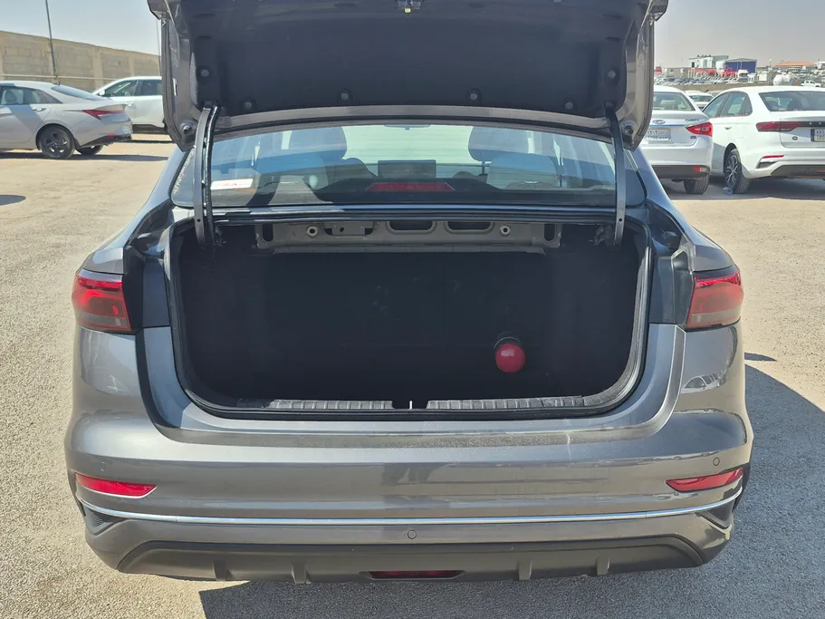 جيلي امجراند GS 2024 