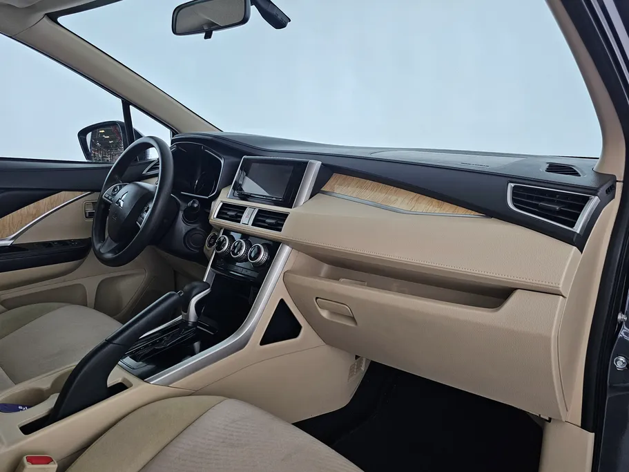 ميتسوبيشي إكسباندر HL 2021 