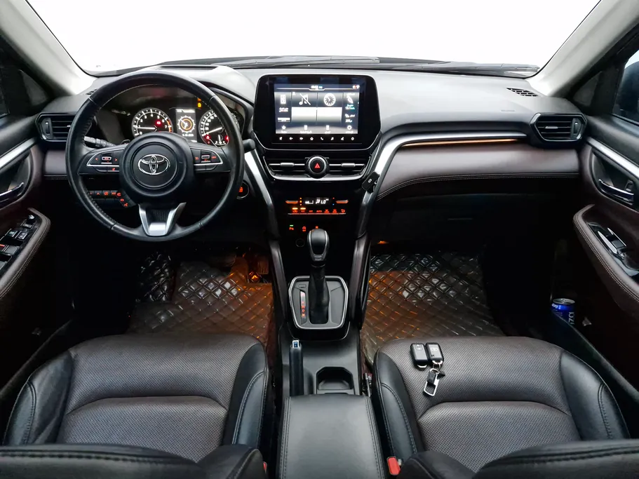 2024 Toyota Urban Cruiser GLX 